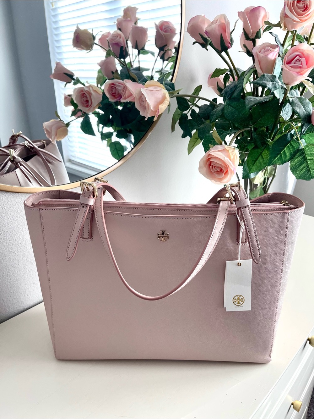 ⭐️ LIKE NEW: Tory Burch Blush Pink York Buckle Tote (light oak color)